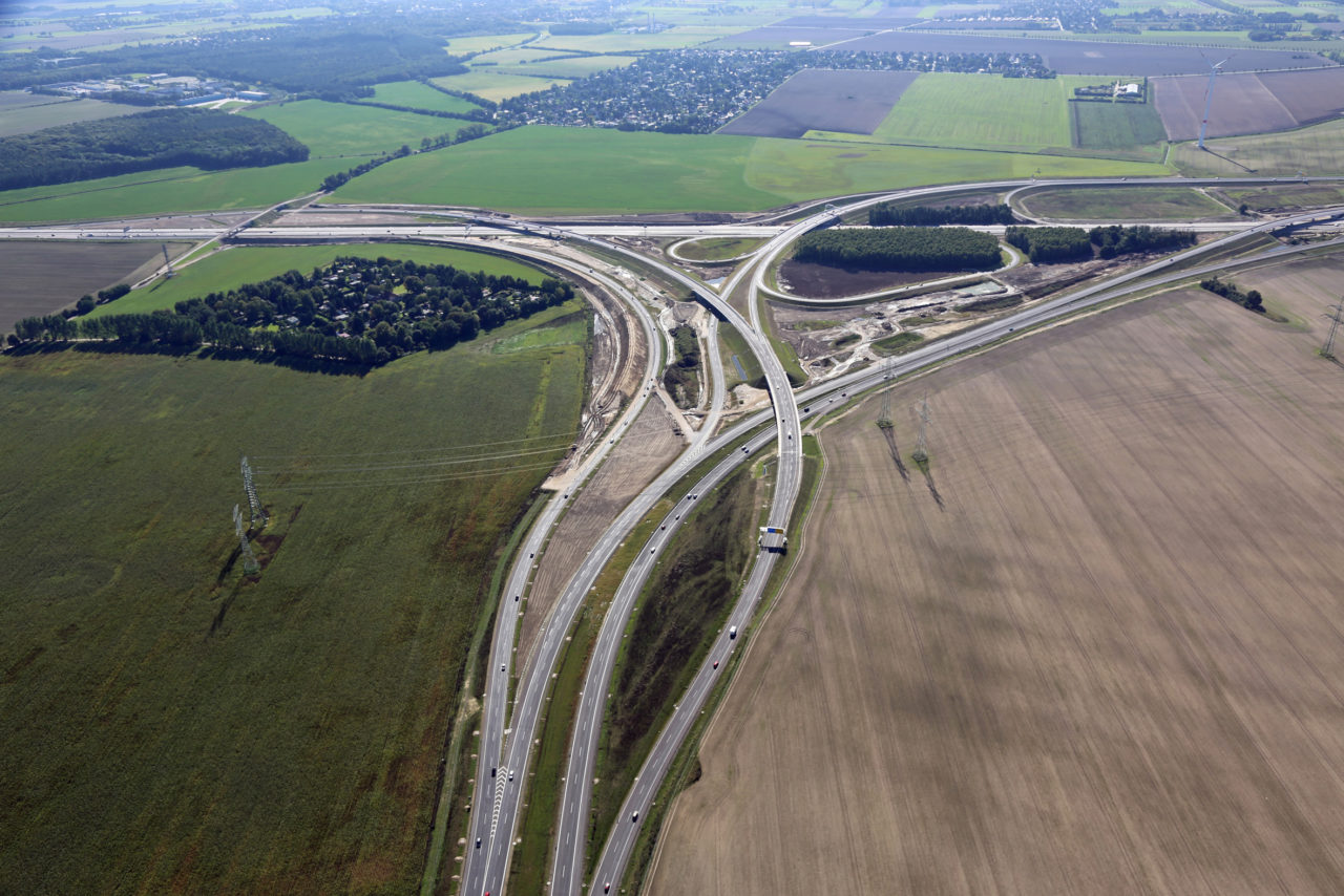 Autobahnbaustelle aus der Luft
